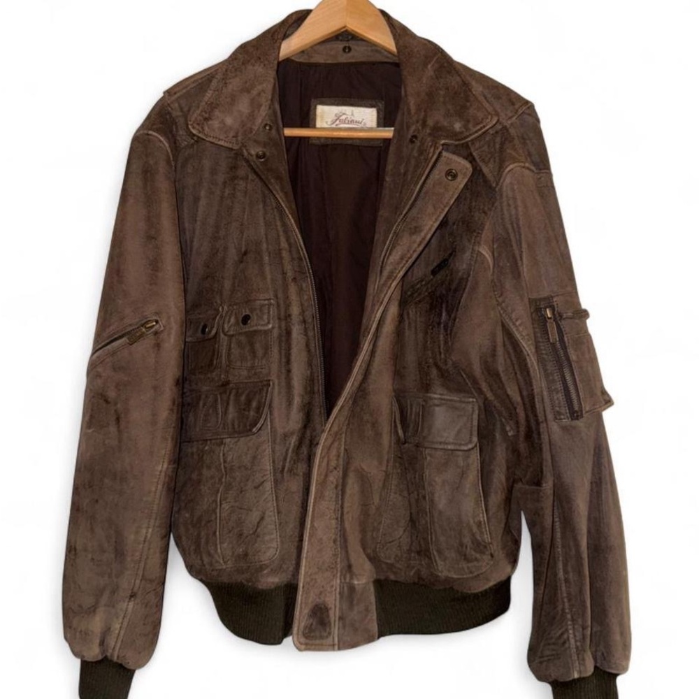 VINTAGE Fabiani Leather Bomber Jacket with multiple pockets + 2 inside pockets
